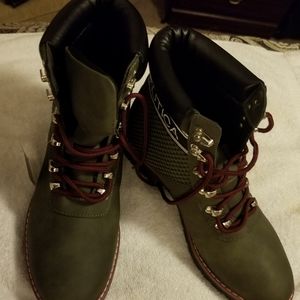 Ladies Nautica Boots